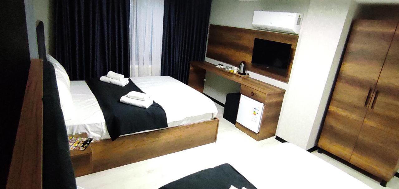 Acar Airport Hotel Plus Arnavutkoy Екстер'єр фото